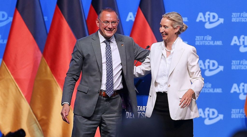 Weidel und Chrupalla schwören AfD auf Regierungsverantwortung ein