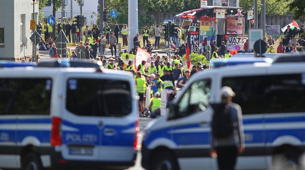 Thüringer Polizisten bekommen Sonderurlaub für AfD-Einsatz