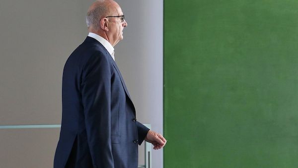 Woidke hält an "Task Force" für Tesla in Grünheide fest