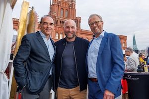 Berliner Hoffest 2026: Kai Wegner setzt auf Dialog – und trifft den Nerv der Berliner Stadtgesellschaft Bild 1