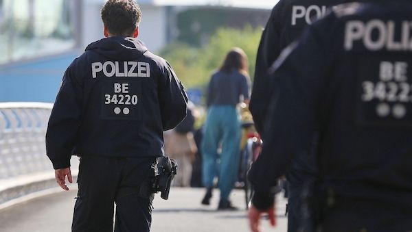Berlin droht Bund mit Kürzung des Polizeischutzes