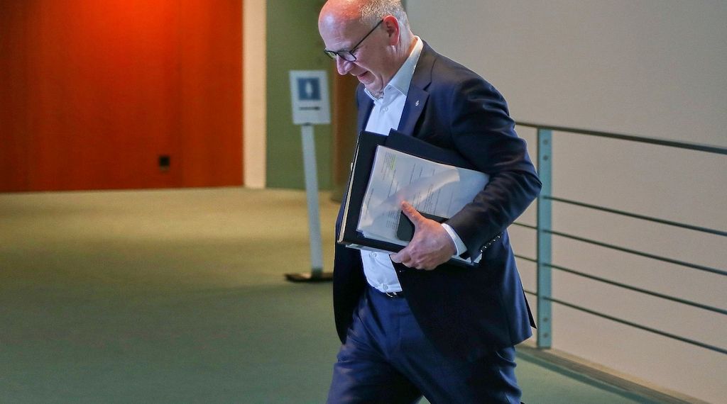 Künast stellt Wegners Eignung als Bürgermeister infrage