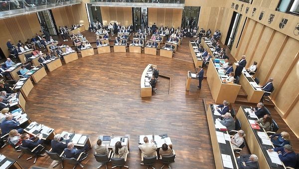 Bundesrat stimmt für Reform des Sexualstrafrechts nach "Nur Ja heißt Ja"-Modell
