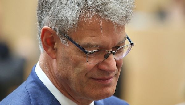 Schnieder erwartet autonome Fahrangebote noch als Minister