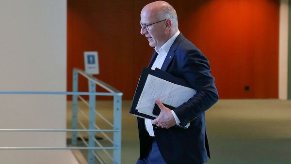 Nach Wegner-Rückzug: Krach schließt Koalition mit CDU nicht aus
