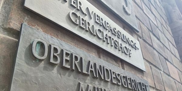 Lebenslange Haft für Ehepaar nach Versklavung jesidischer Mädchen