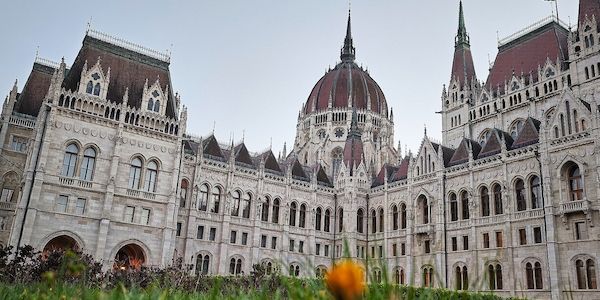 Ungarns Parlament beschließt Absetzung von Präsident Sulyok