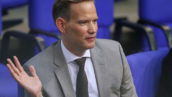 Bundesdrogenbeauftragter Streeck befürwortet höhere Tabaksteuer