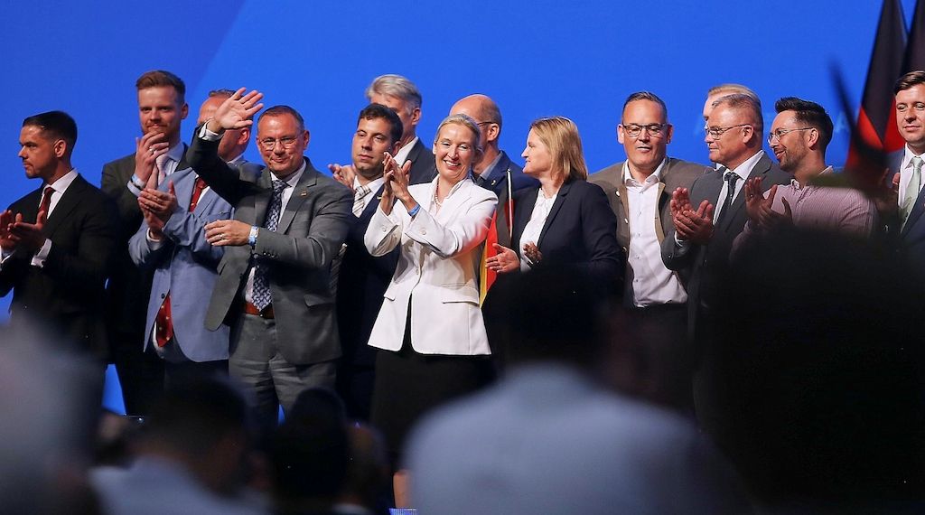 Yougov: AfD verliert - bleibt aber klar stärkste Kraft