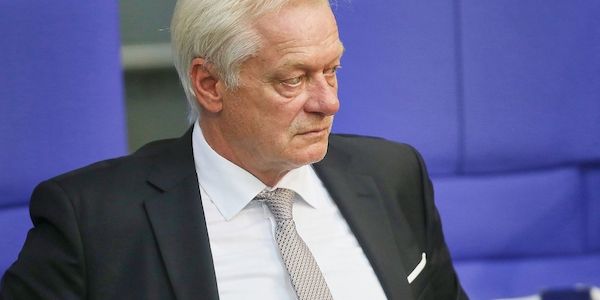 Verbraucherschützerin kritisiert Rainers Bürokratieabbaugesetz