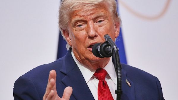 Trump will Gebühr in Straße von Hormus erheben