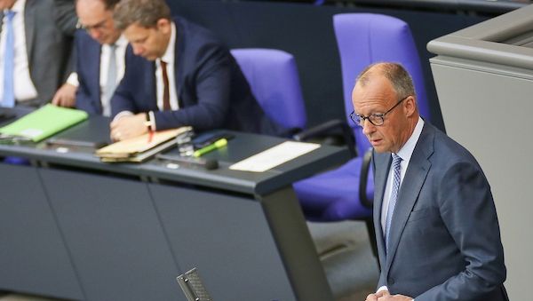 Ipsos-Umfrage: Bundesregierung bleibt hinter Erwartungen zurück