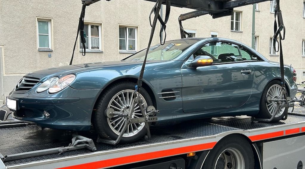 Zoll vollstreckt Haftbefehle wegen mutmaßlicher Schwarzarbeit