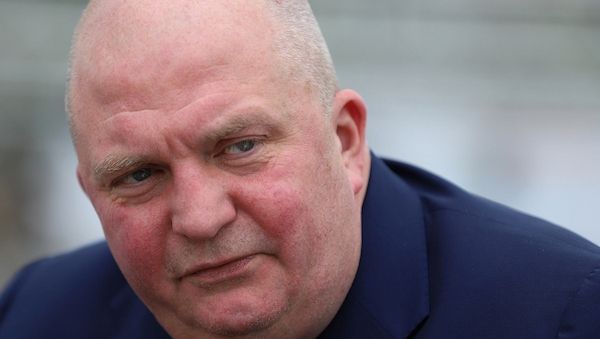 Moderator Thadeusz verteidigt Kulturstaatsminister Weimer