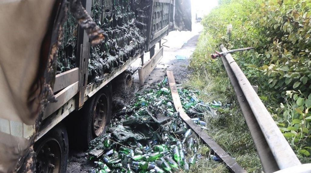Bier-Laster auf der A27 in Bremen ausgebrannt