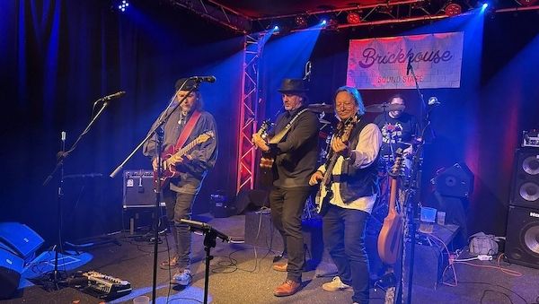 Rockband Ossternhagen sorgt für unvergessliche musikalische Momente!