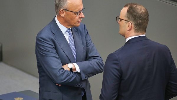 Spahn-Rücktritt: Merz will Nachfolge vor Urlaubszeit klären