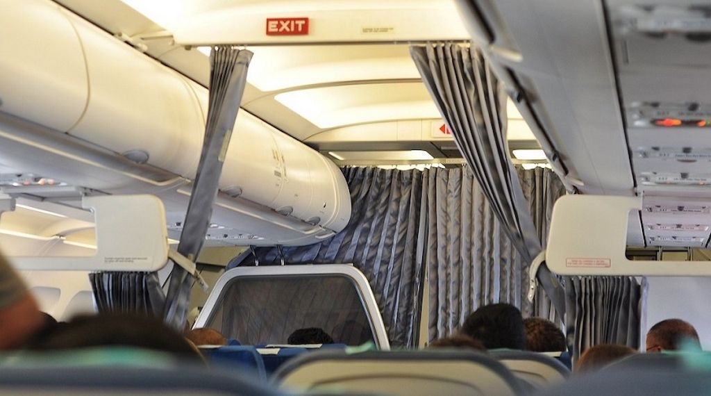 Eine Flugreise mit Kindern kann zur Herausforderung werden