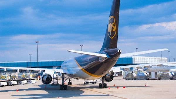 ARAG: Was man bei einer Flugbuchung in den Urlaub wissen sollte