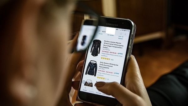 ARAG: Sicherheitsrisiken beim Onlineshopping- Das sollten Sie beachten