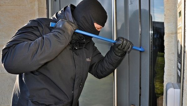 ARAG: So kann man sich vor Einbrüchen schützten