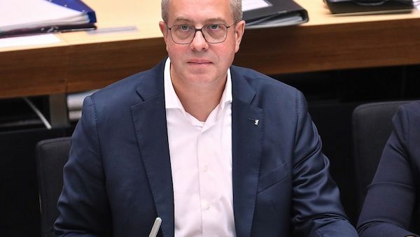 Evers sieht Leihmutterschaft-Debatte als Frauensache