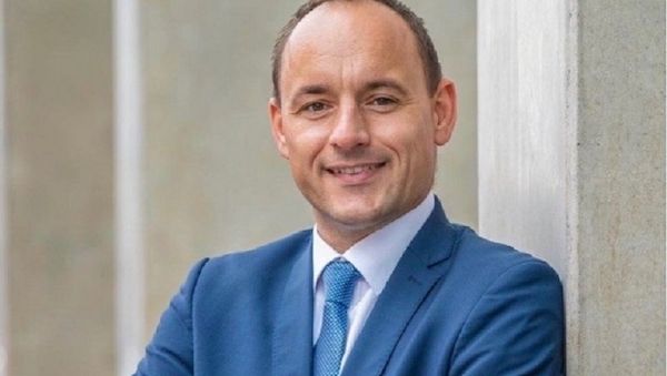 Ideal Versicherungen Robert Schmidt: Spezialist für private Pflegeversicherungen in Berlin und Brandenburg