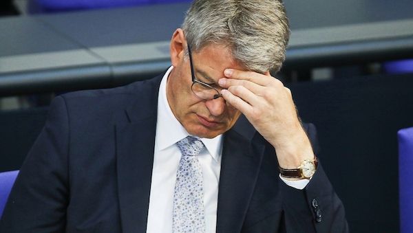 Bosbach kritisiert Umgang mit Schnieder