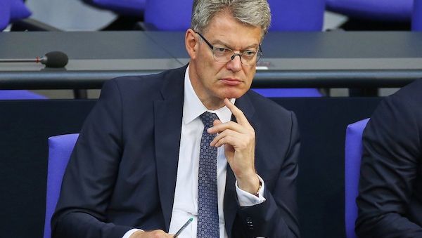 Unruhe in CDU wegen geplanter Entlassung Schnieders