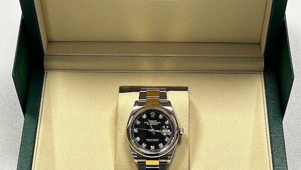 Zoll verhindert Schmuggel von Rolex-Uhr und Goldschmuck