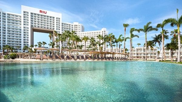 RIU erfindet das ikonische Hotel Riu Palace Peninsula in Cancún