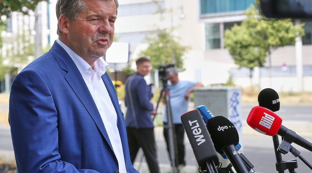 Schulze will Gefährdern deutschen Pass entziehen