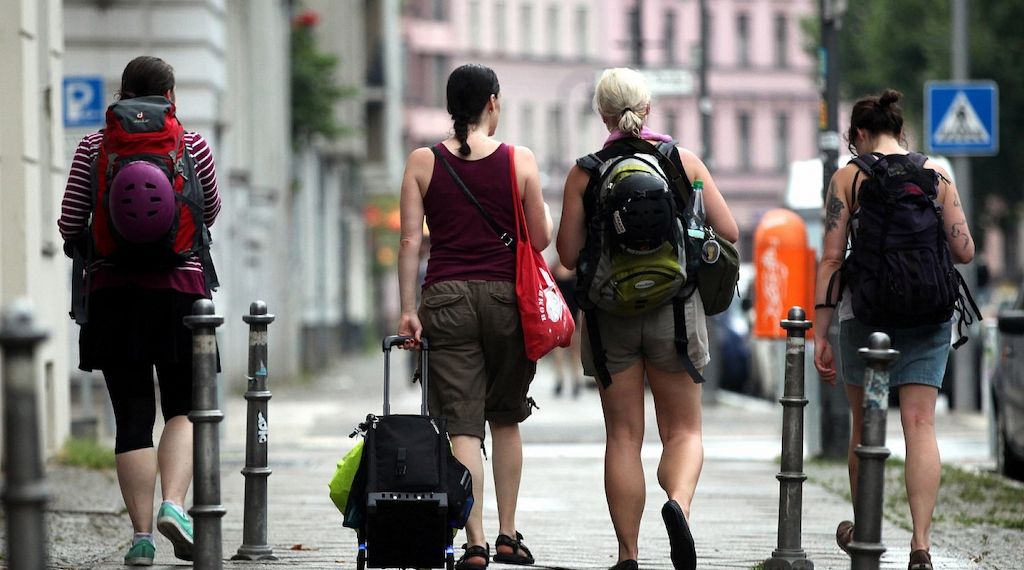 Deutlich mehr Übernachtungen über Online-Plattformen gebucht