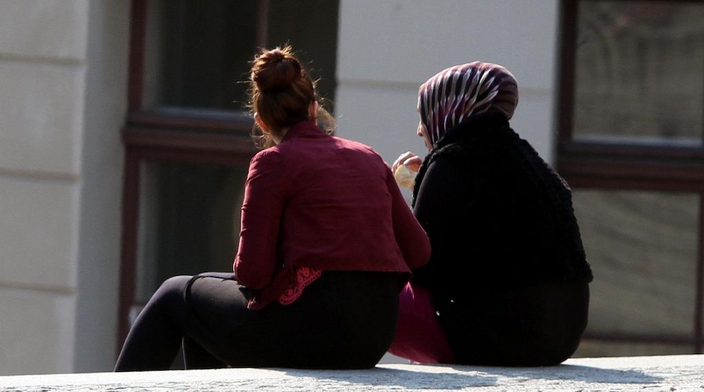 Zahl der Menschen mit Bezug von Asylbewerberleistungen in NRW auf niedrigstem Stand seit 2013