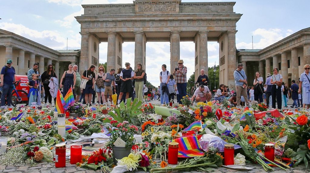 Nach CSD-Anschlag: Grüne wollen mehr Geld für Deradikalisierung