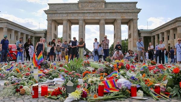 Nach CSD-Anschlag: Grüne wollen mehr Geld für Deradikalisierung