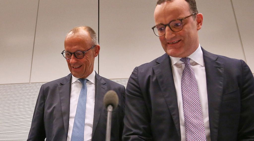 Merz will Spahn nicht fallenlassen - Entschuldigung vor Fraktion
