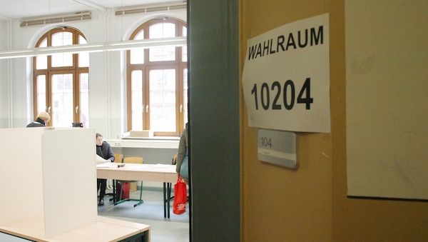 Wahlforscher verteidigt Fünf-Prozent-Hürde