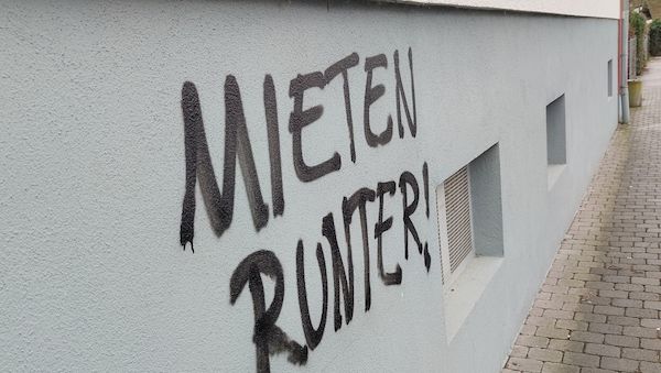 Private Vermieter überhöhen Mieten fast so stark wie gewerbliche