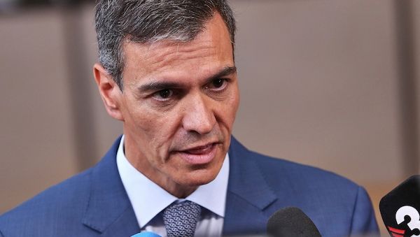 CDU-Außenpolitiker wirft Sánchez "Open-Border-Politik" vor