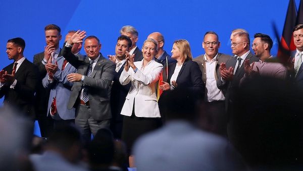 Forsa: AfD baut Vorsprung aus - Jeder Vierte unentschlossen