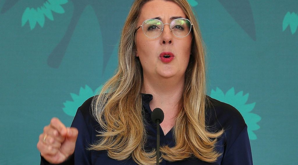 9.600 Hitztetote: Dröge kritisiert Schweigen des Kanzlers