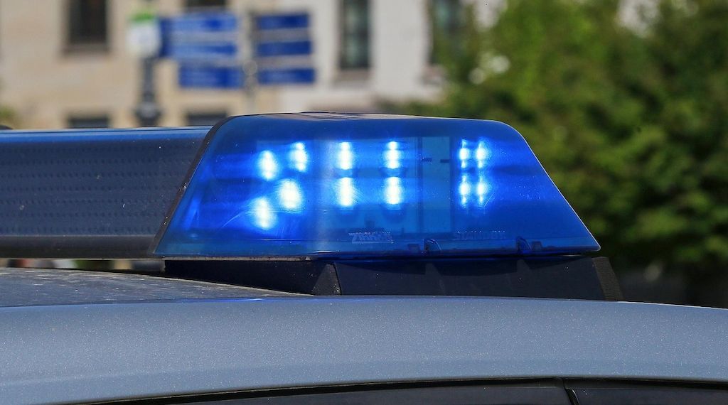 Auto brennt nach Explosion an Abfahrt Cottbus Süd
