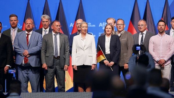 Insa: AfD bleibt stärkste Kraft - Grüne und BSW verlieren