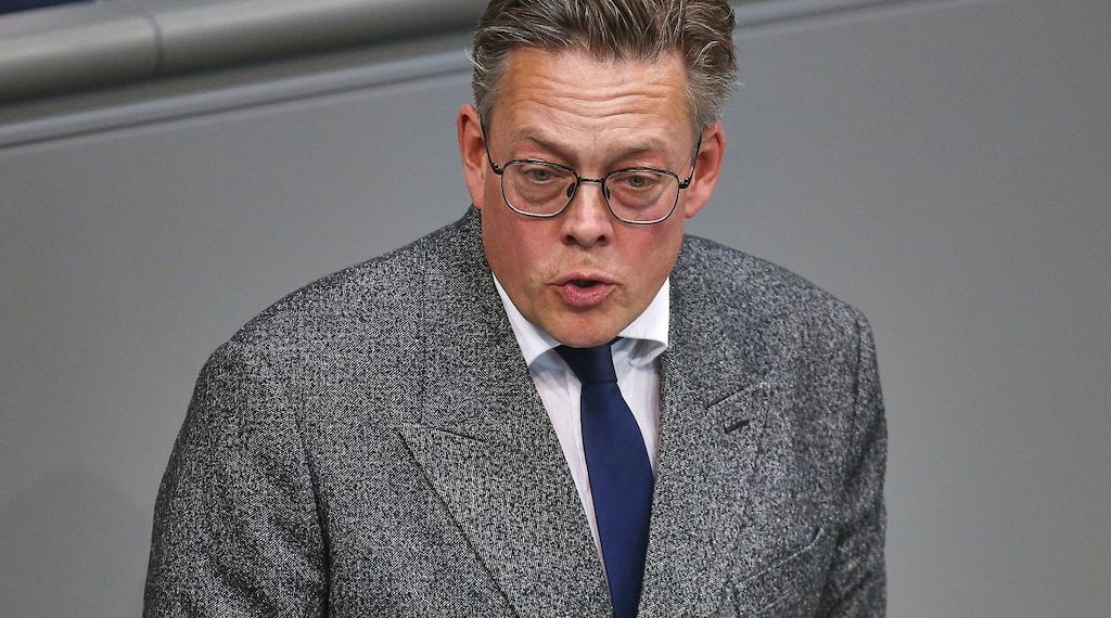 Grüne fordern Stärkung der Kontrolle bei Nachrichtendienstreform