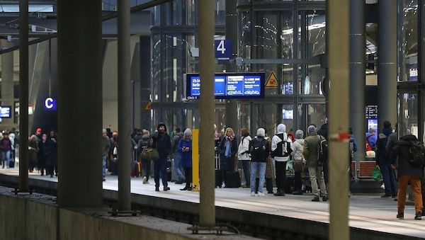 Bundespolizei nimmt Diebin im Berliner Hauptbahnhof fest