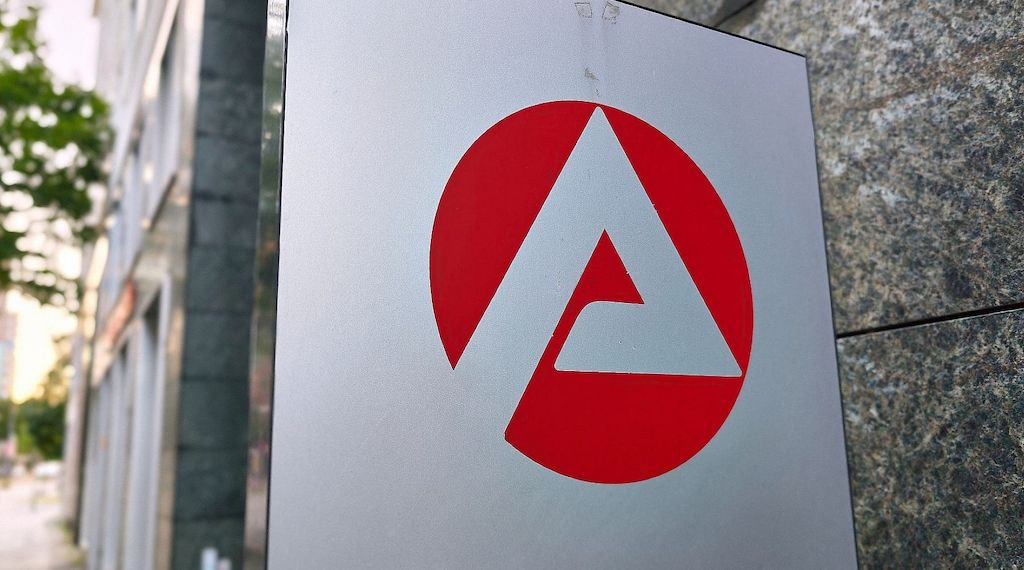 Anteil befristet Beschäftigter leicht gesunken