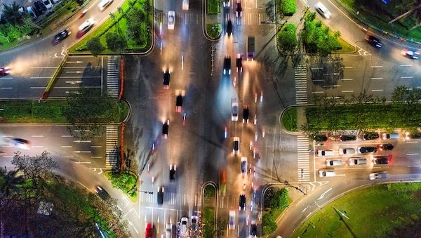 Dürfen Radfahrer trotz Radweg auf der Straße fahren?