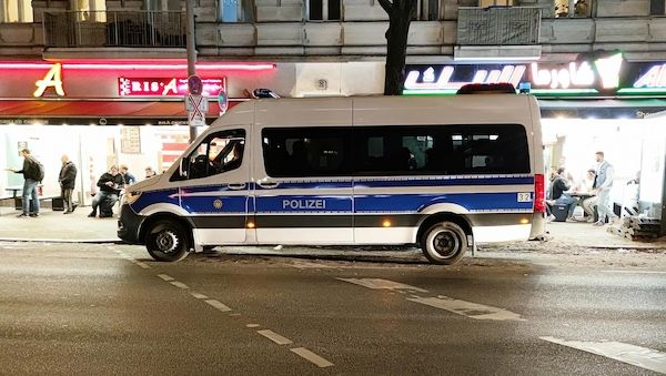 Brandsatz in Kreuzberger Bar geworfen