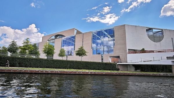 Kanzleramt stimmte Steuererhöhungen in Verhandlungen zu
